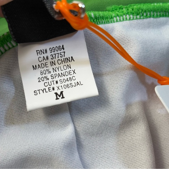 NWT Billabong Black & Green Bikini Bottoms Size M Low Rise Surf Swim shorts 💚 - Picture 4 of 9